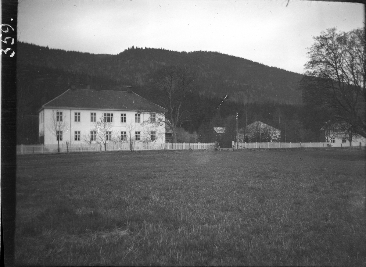 Karl Andreas Diesen, Stensby, Eidsvoll, eksteriør.