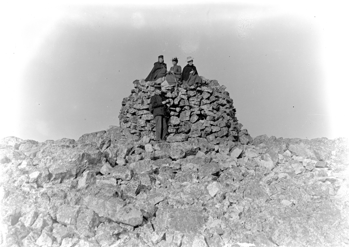 Otto W. F. Mejlænder, Varden, Trysilfjellet. Ukjente.