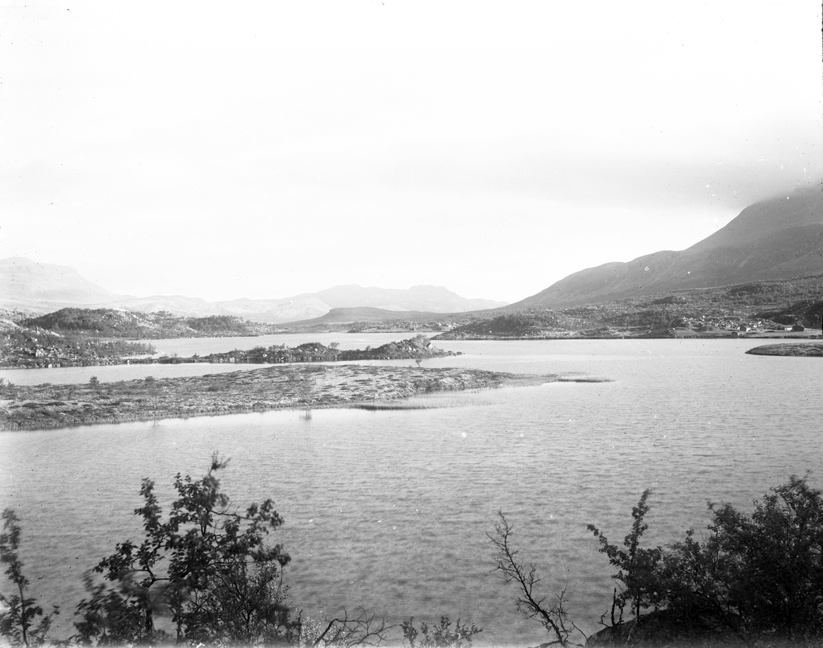 Anders O. Sørhuus, Holmsjøen