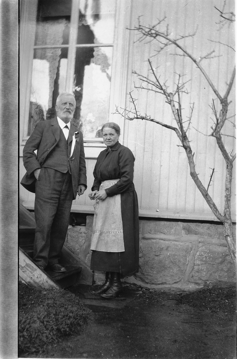Oscar Løberg, Lærer Ruud med frue.