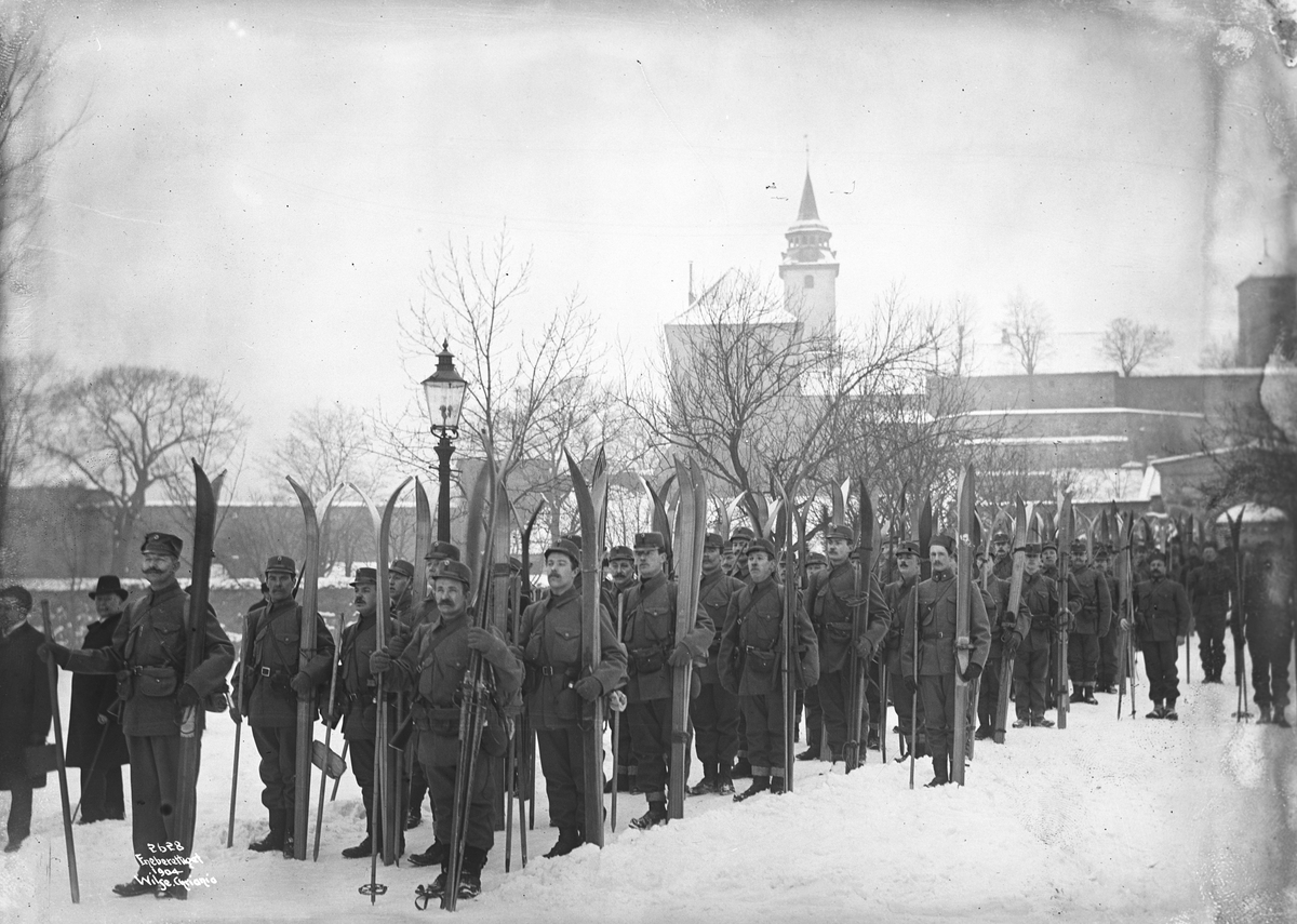 Anders Beer Wilse, Prot: Hjulryttercompani - ferdig til avmarch på Fæstningen 9/2 1904