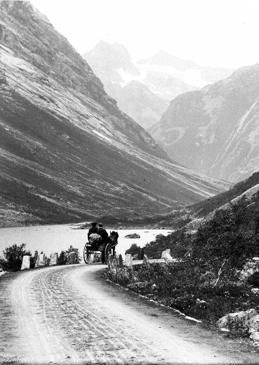 Anders Beer Wilse, Prot: Norangsdal med Slogen 1910