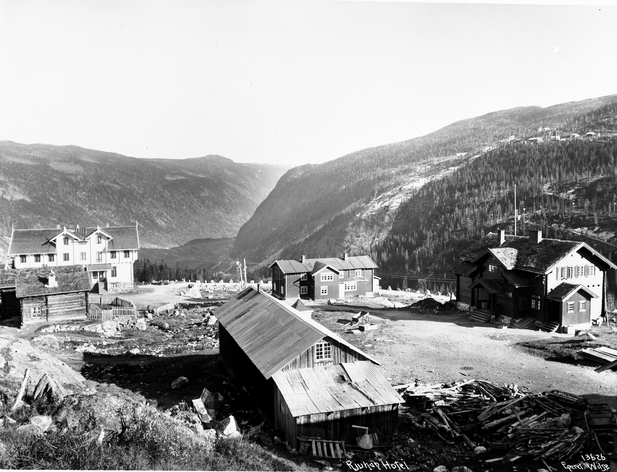 Anders Beer Wilse, Prot: Rjukan Hotel