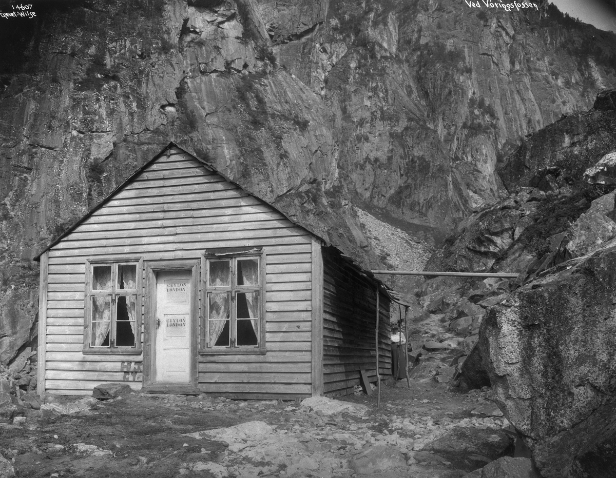 Anders Beer Wilse, Prot: Måbødalen Cafee ved Fossen