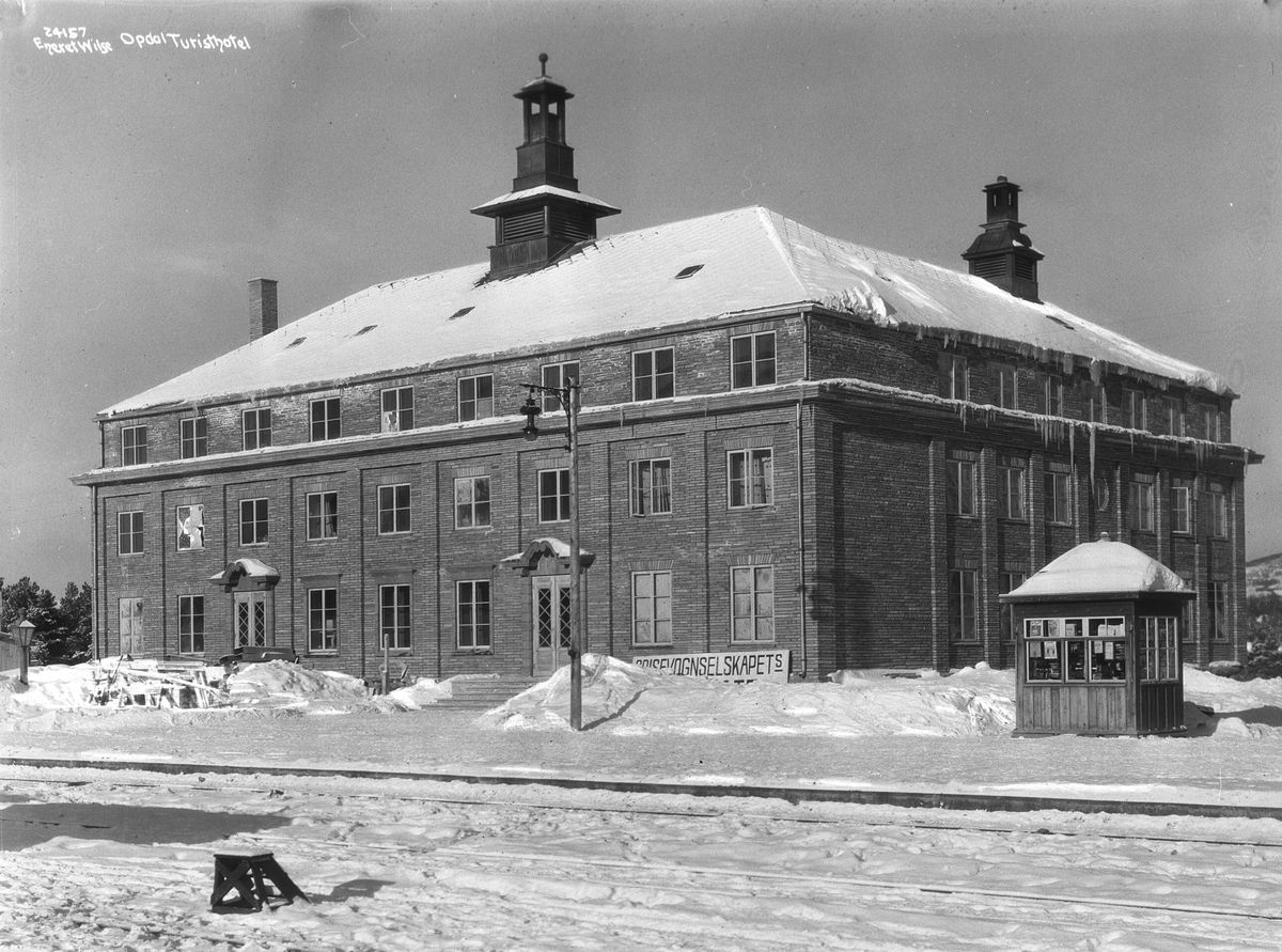 Anders Beer Wilse, Prot: Opdal Turisthotel