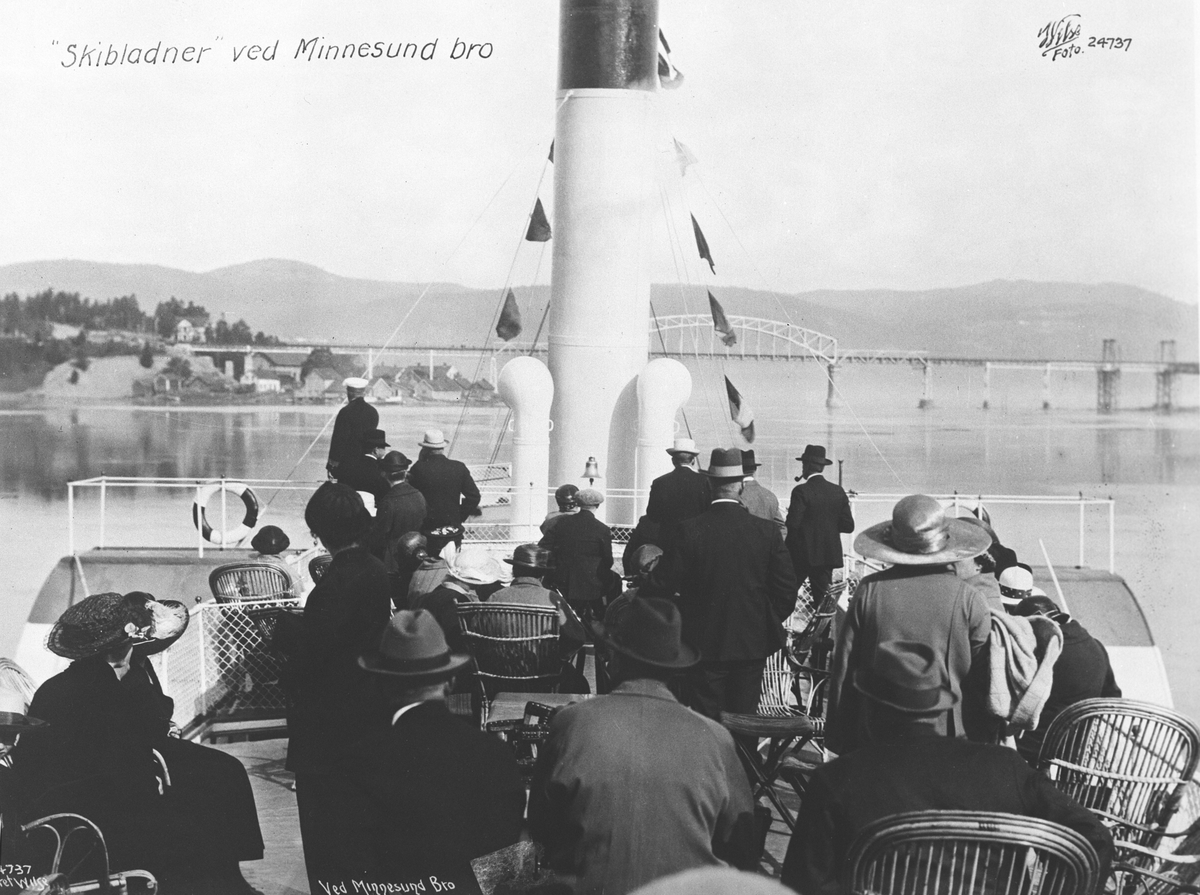 Anders Beer Wilse, Prot: Mjøsen - Skibladner, Minnebroen