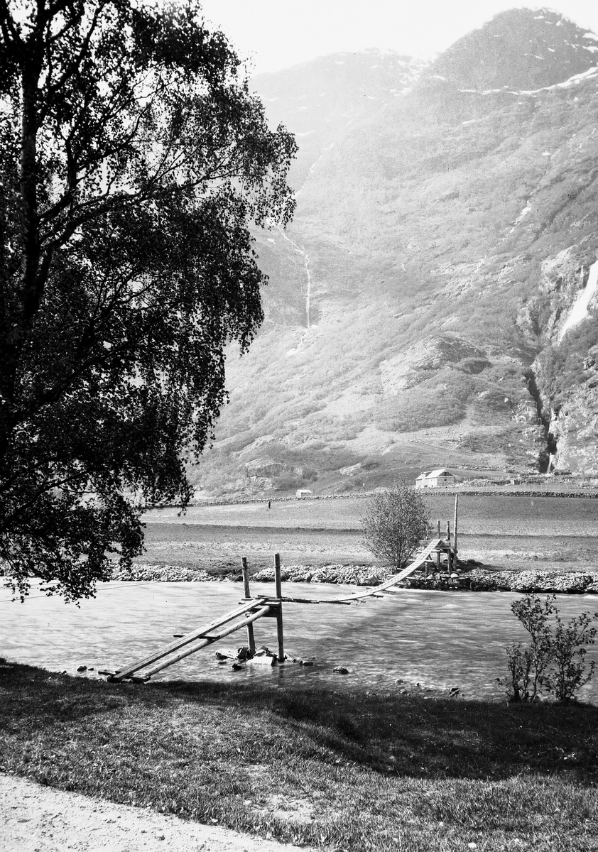 Anders Beer Wilse, Prot: Flaamsdalen ved Fretheim