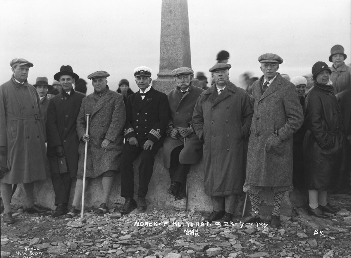 Anders Beer Wilse, Prot: Stavangerfjords Nordkaptur, Nordkap, Redaktørerne