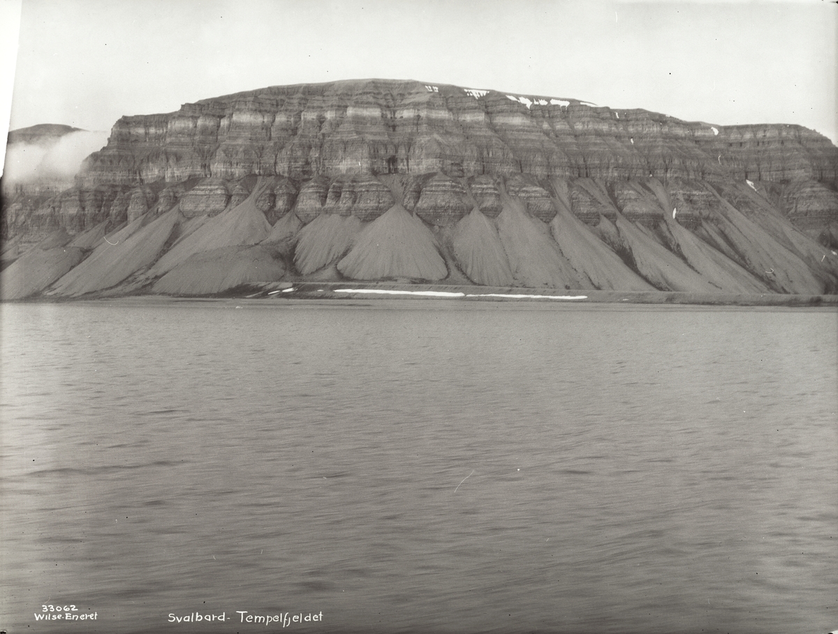 Anders Beer Wilse, Prot: Spitsbergen, Svalbard - Tempelfjeldet