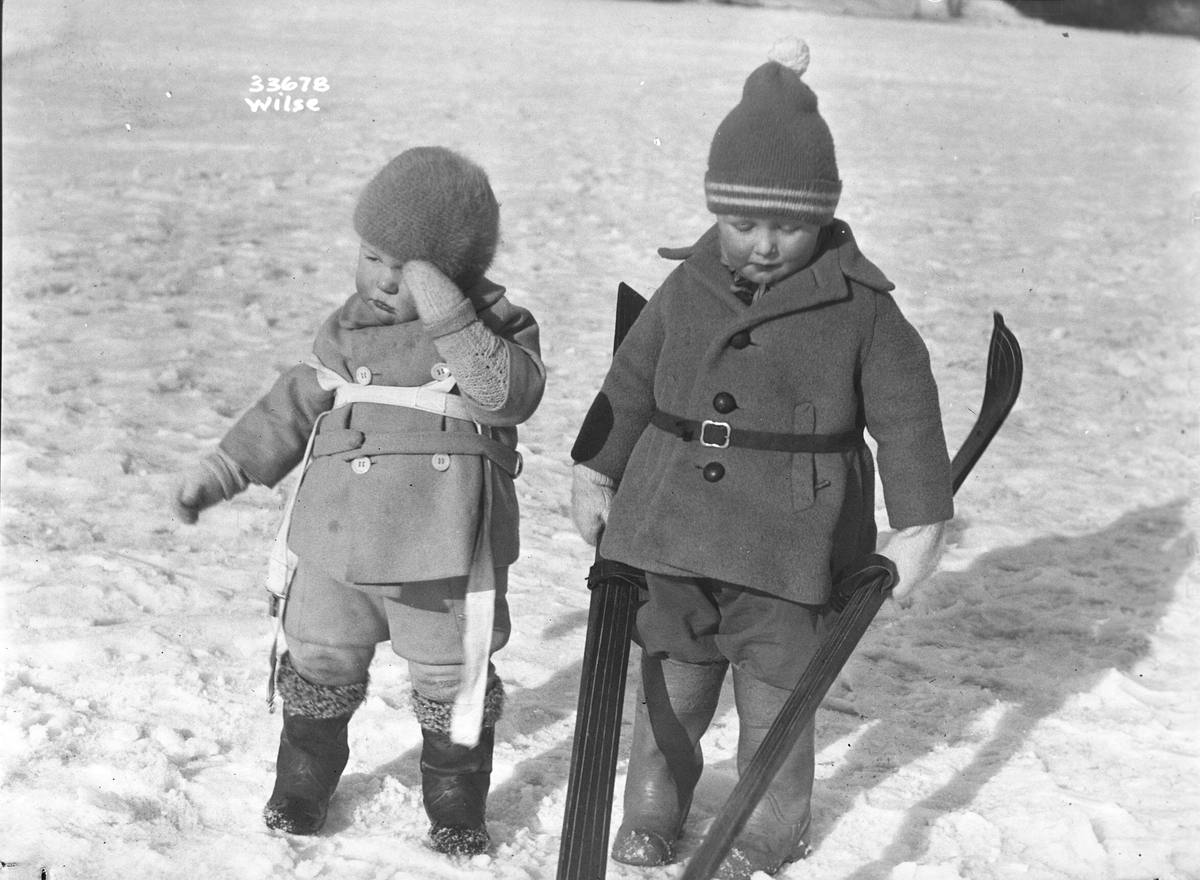Anders Beer Wilse, Prot: Vinter - Barnebilleder, akning
