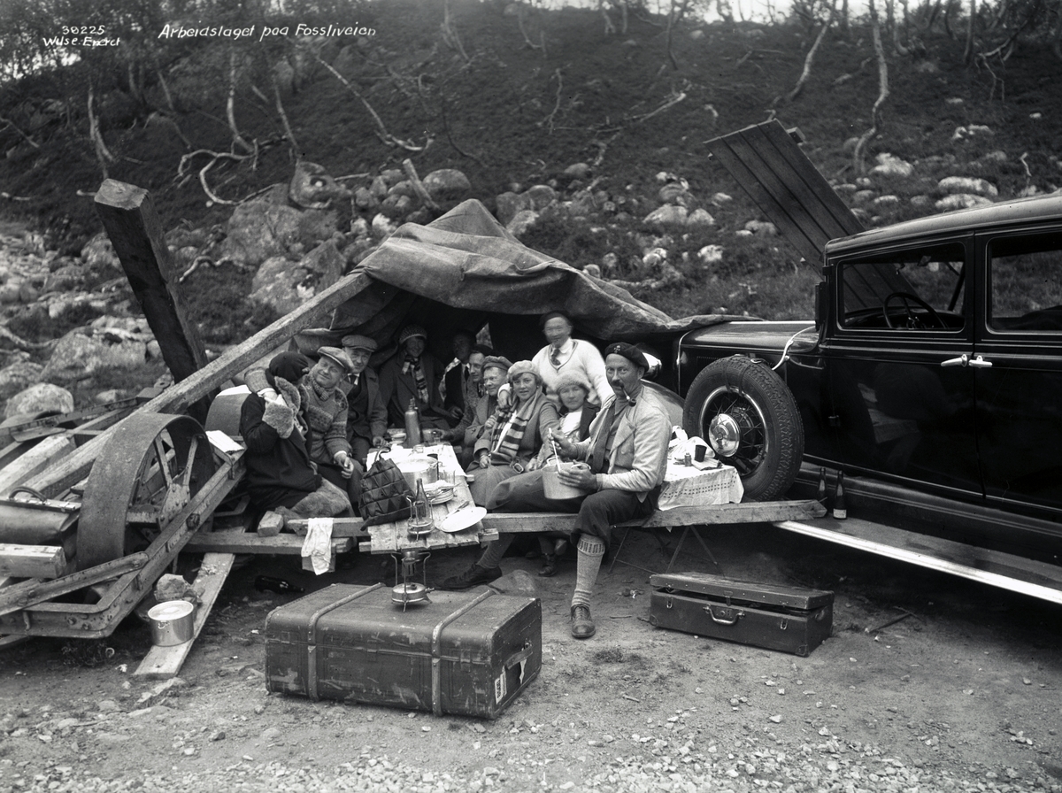 Anders Beer Wilse, Prot: Genre, Lunsch Konv: Camping paa Fossliveien