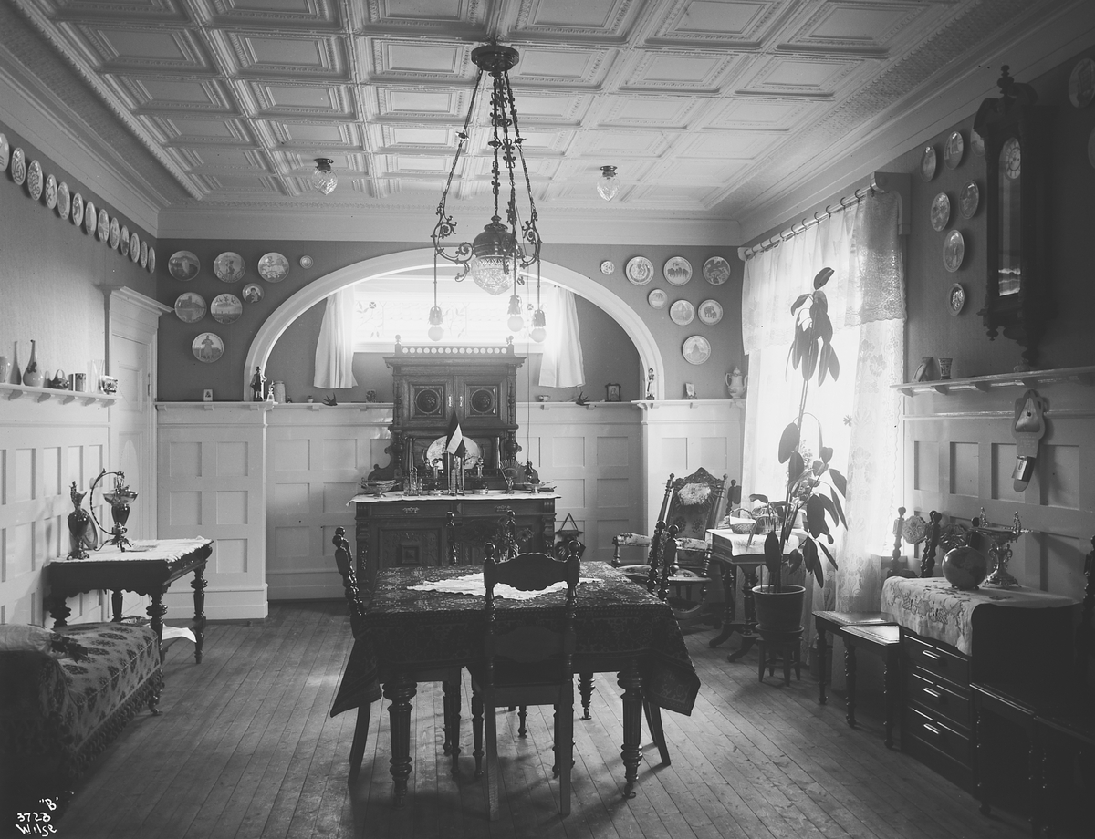 Anders Beer Wilse, Prot: Groserer Jensens Villa. Spisestuen