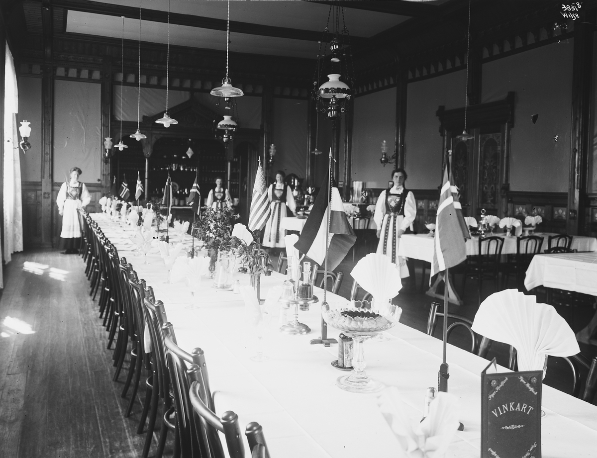 Anders Beer Wilse, Prot: Sandvens Hotels Spisesal. Norheimsund