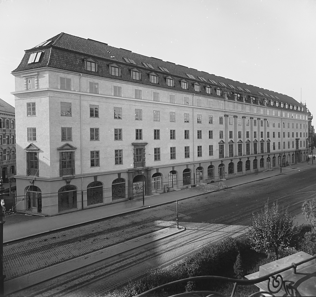 Anders Beer Wilse, Prot: Handelsbygningen