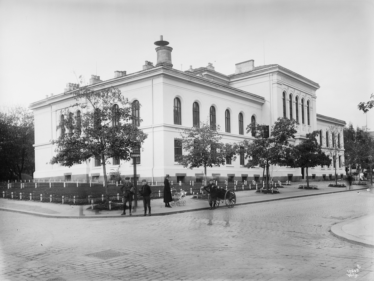 Anders Beer Wilse, Konv: Universitetets gamle laboratorium