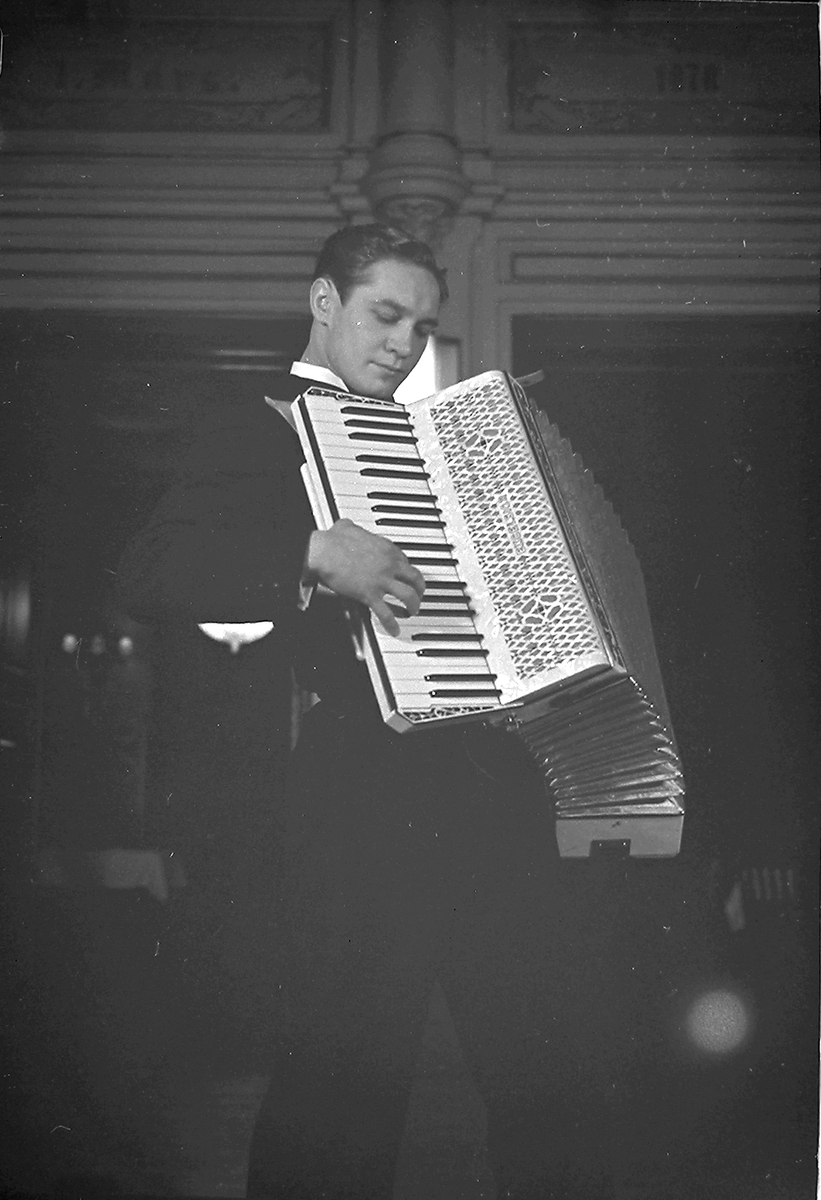 Anders Beer Wilse, Prot: Roy Fox jassband 9/12