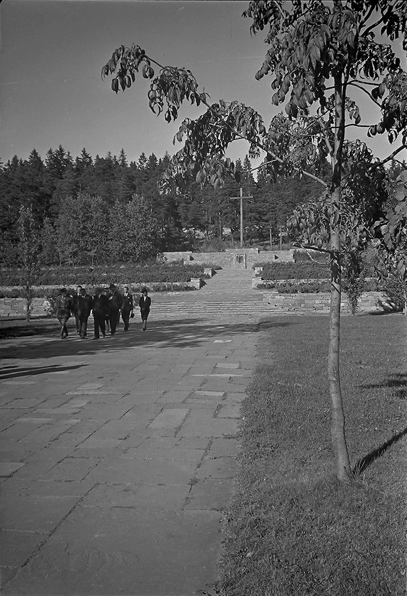 Anders Beer Wilse, Prot: protokoll finnes ikke Konv: I.G. Farbenindustri Tyske kirkegård Nordisk lettmetall