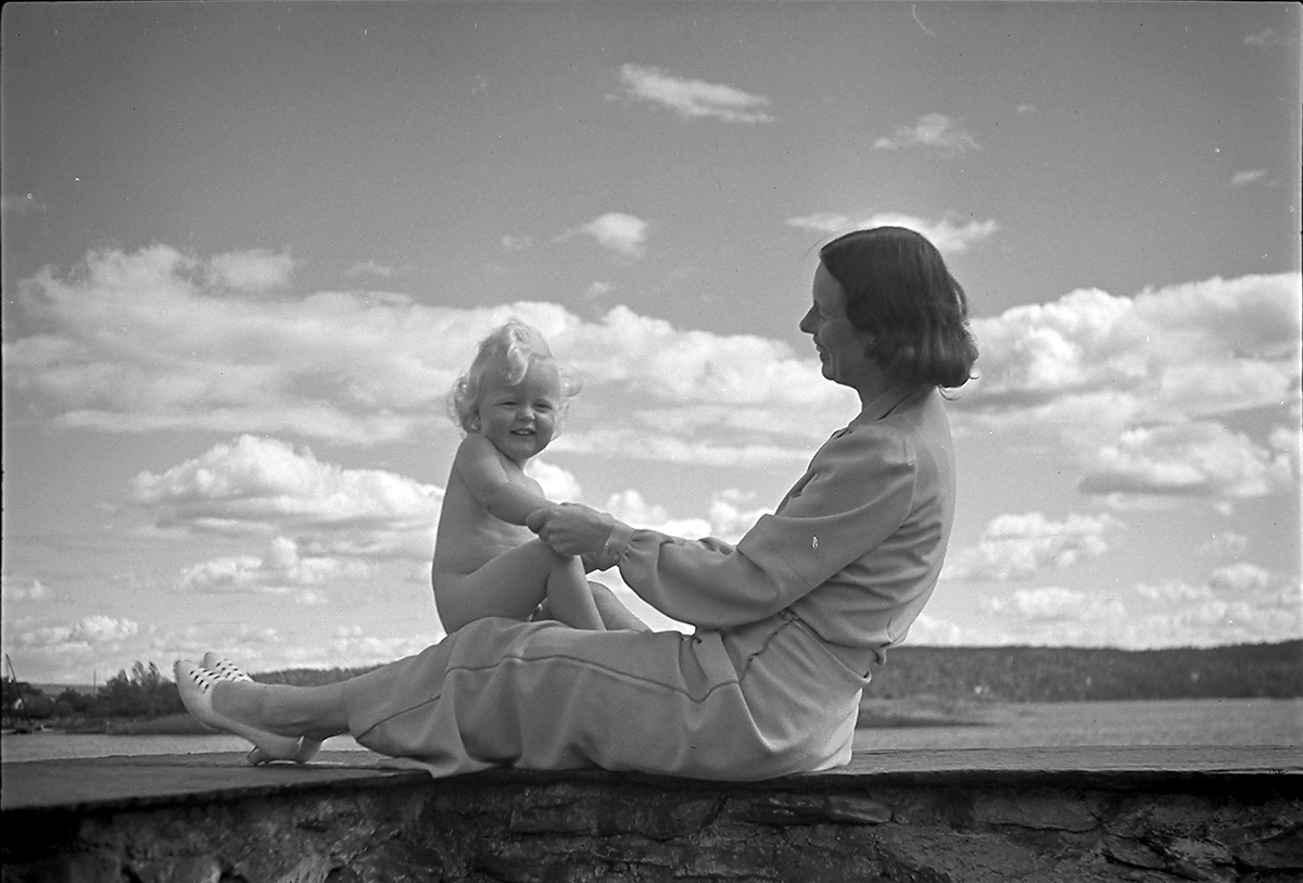 Anders Beer Wilse, Prot: protokoll finnes ikke Register: Larsen Petter barn Leica 17/8