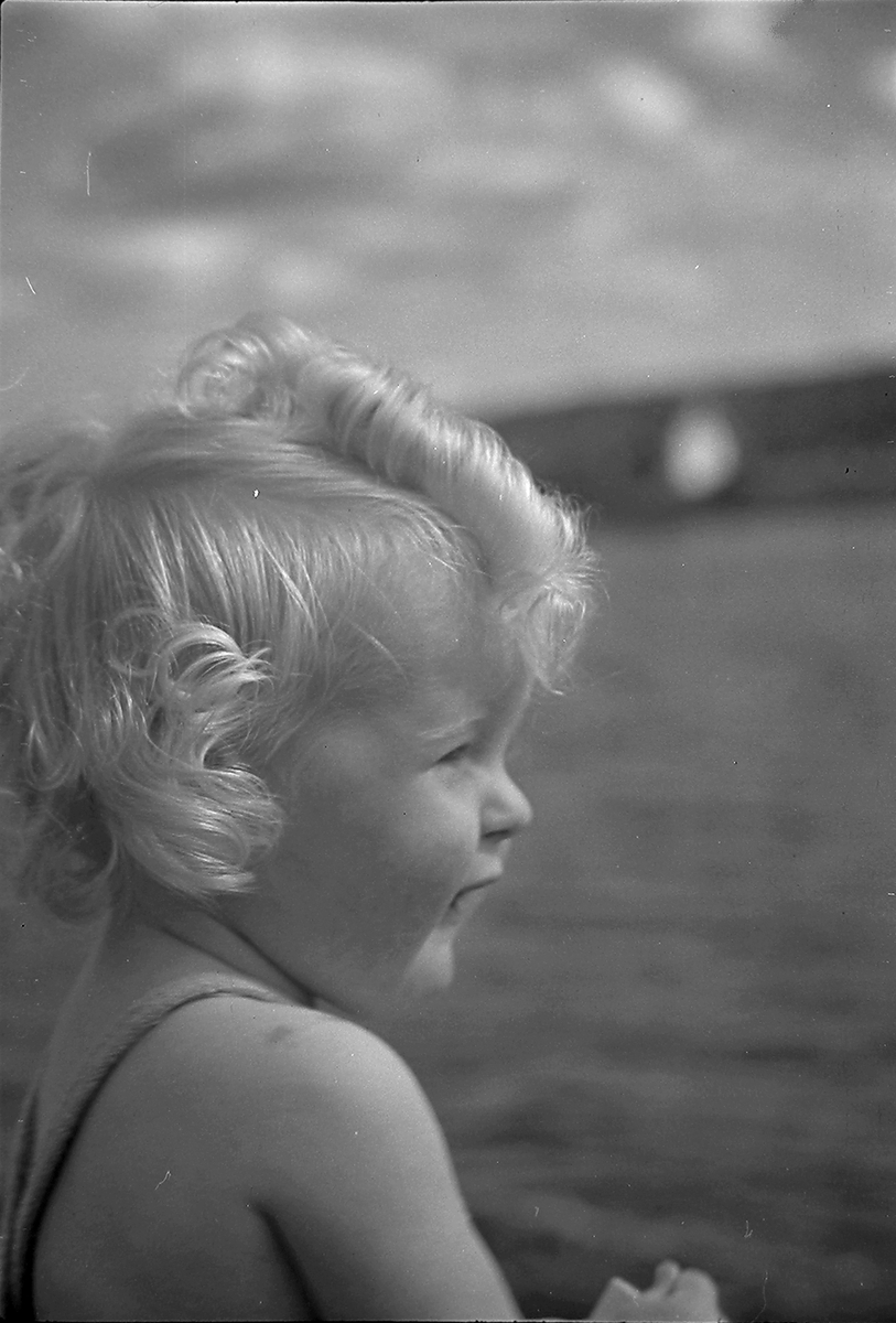 Anders Beer Wilse, Prot: protokoll finnes ikke Register: Larsen Petter barn Leica 17/8