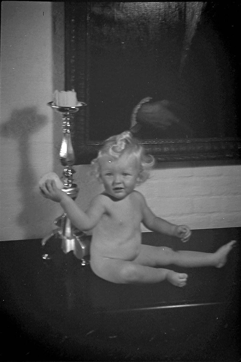 Anders Beer Wilse, Prot: protokoll finnes ikke Register: Larsen Petter barn Leica 17/8