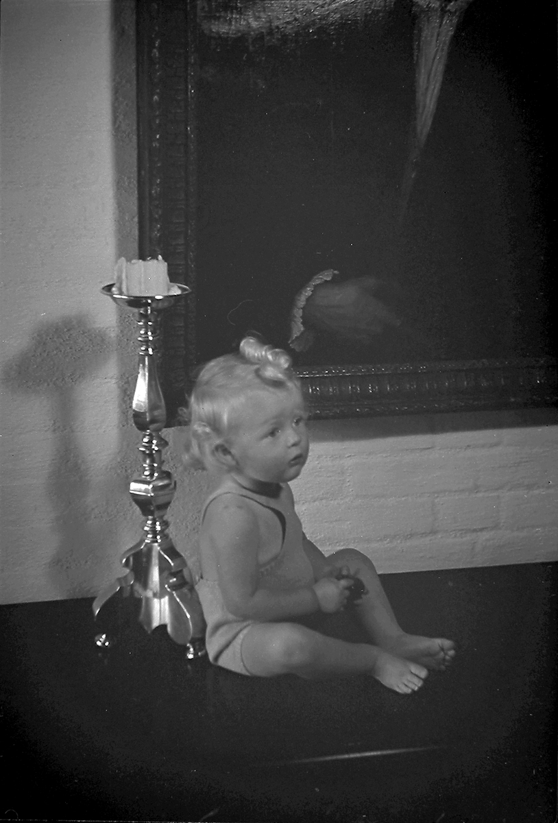 Anders Beer Wilse, Prot: protokoll finnes ikke Register: Larsen Petter barn Leica 17/8