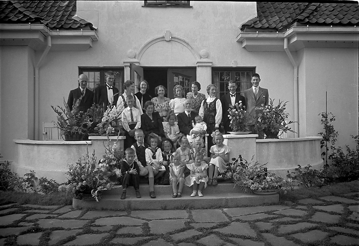 Anders Beer Wilse, Prot: protokoll finnes ikke Register: Jahnsen dir Leica Konv: Dir Jansen 70 års dag