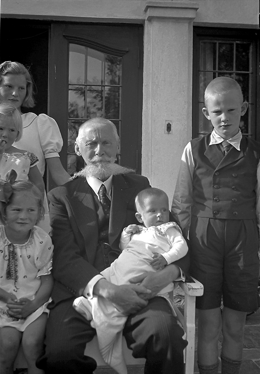 Anders Beer Wilse, Prot: protokoll finnes ikke Register: Jahnsen dir Leica Konv: Dir Jansen 70 års dag