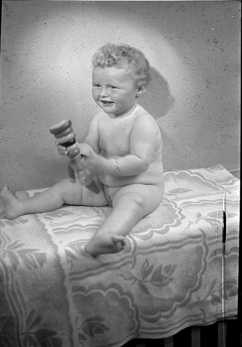 Anders Beer Wilse, Prot: protokoll finnes ikke Register: Andersen (Nerliens kjemiske) Leica barn 1944
