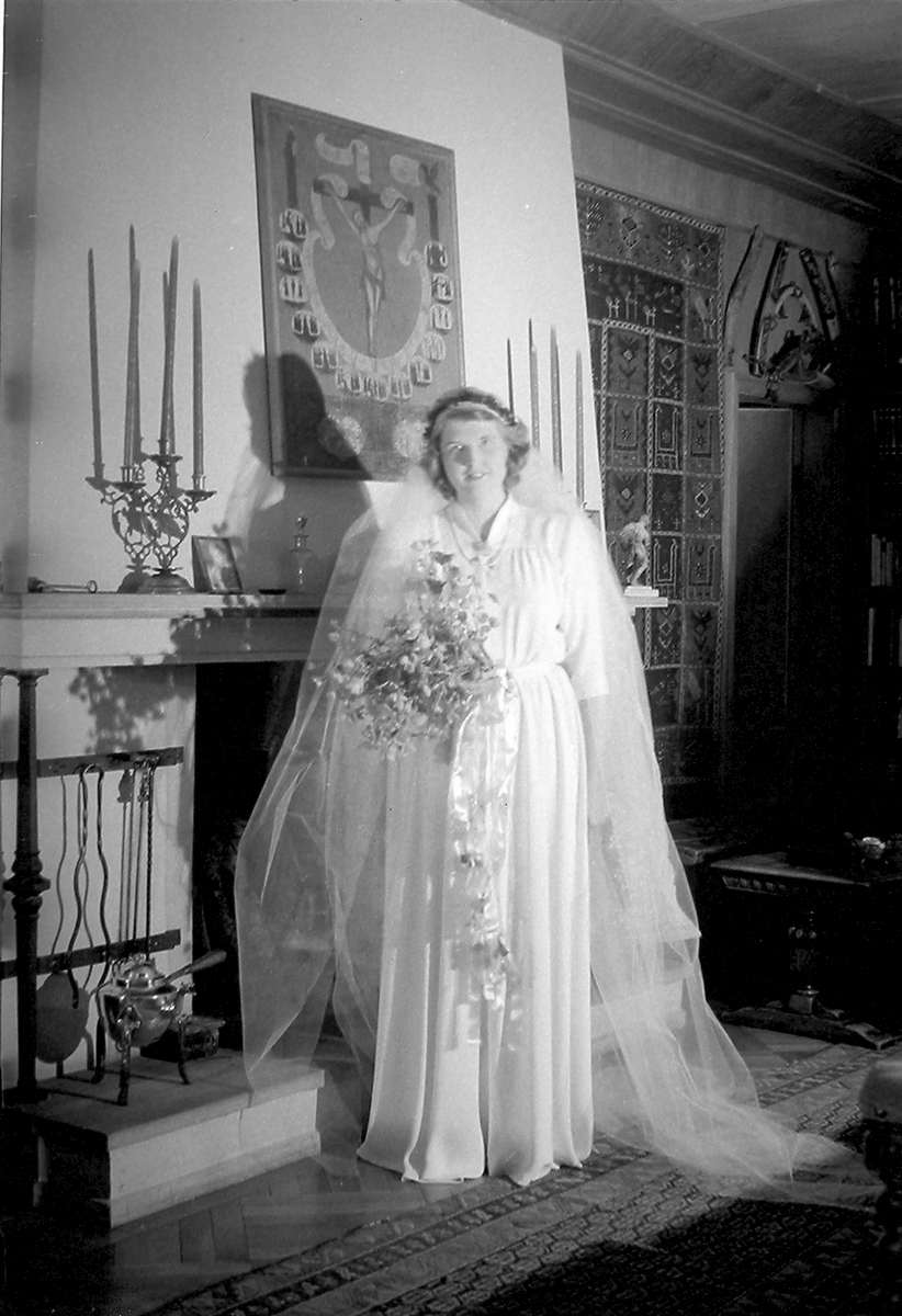 Anders Beer Wilse, Prot: protokoll finnes ikke Register: Qvale fru Leica 1946