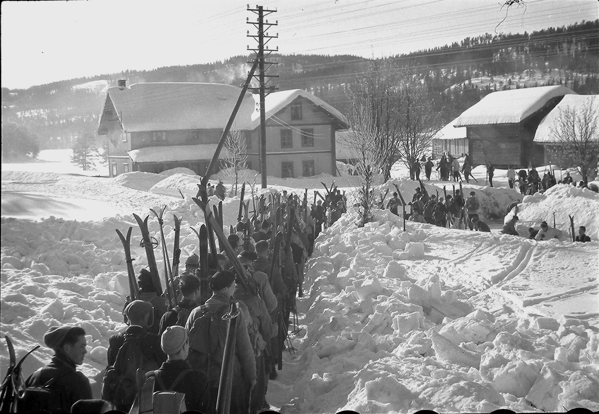 Anders Beer Wilse, Prot: protokoll finnes ikke Register: Statsbanene Stryken stj skitog 1/3-48