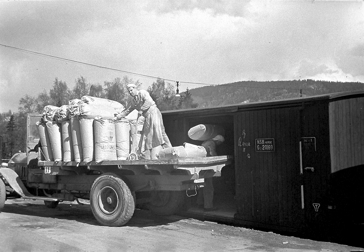 Anders Beer Wilse, Prot: protokoll finnes ikke Register: Statsbanene Leica 1948