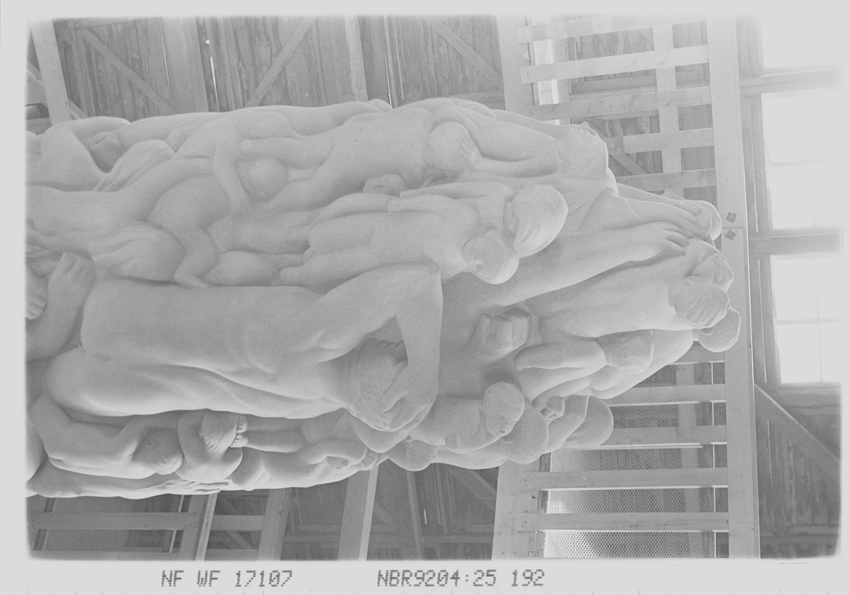 Anders Beer Wilse, Prot: Monolitten Vigeland övre del
