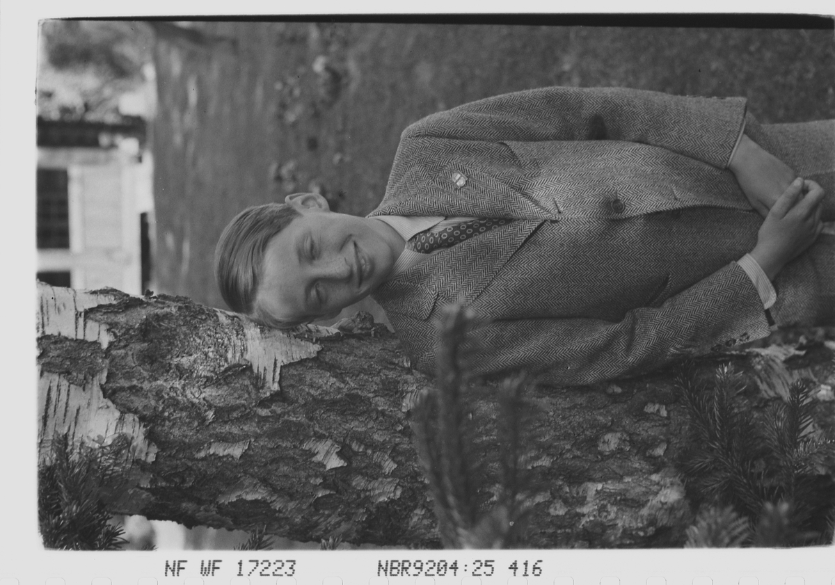 Anders Beer Wilse, Prot: Kronprinsfam Skaugum mai 1946
