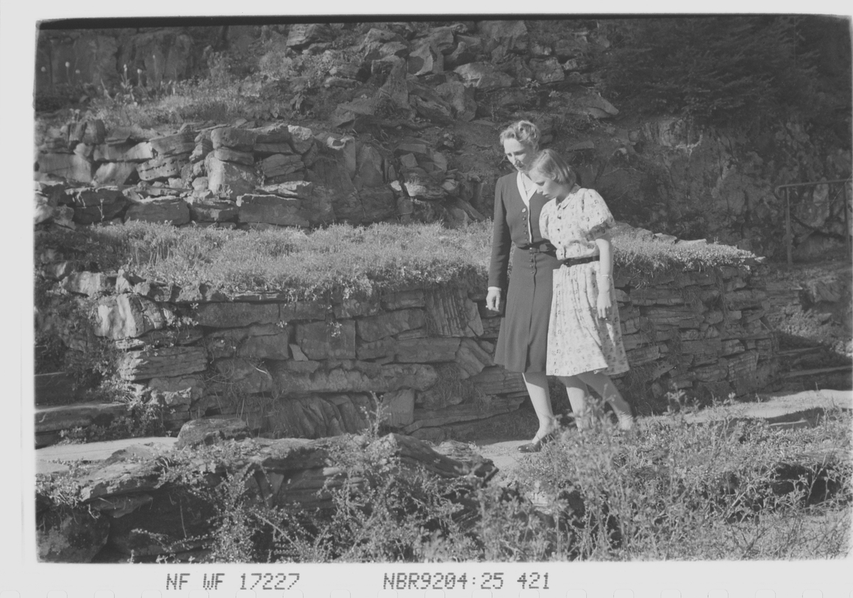Anders Beer Wilse, prot: Kronprinsfam. Skaugum mai 1946