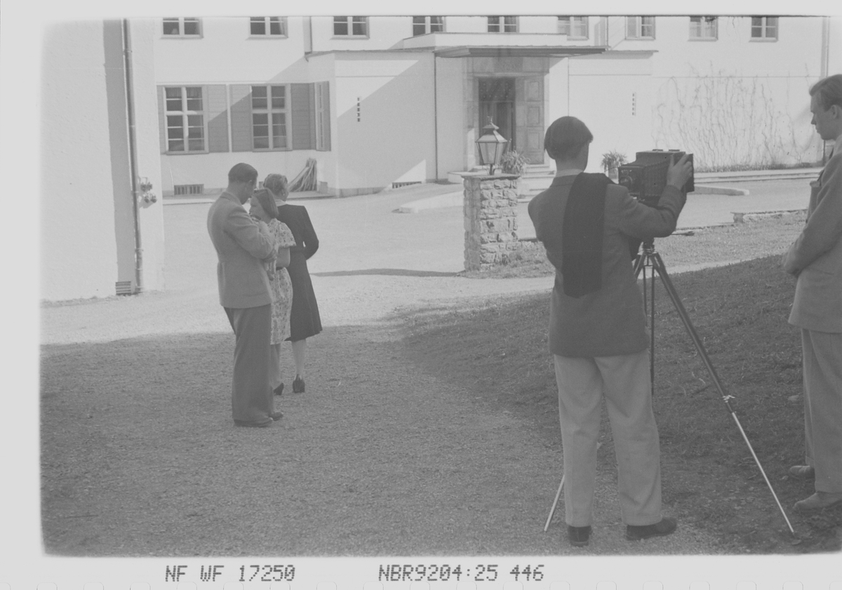 Anders Beer Wilse, prot: Kronprinsfam. Skaugum mai 1946