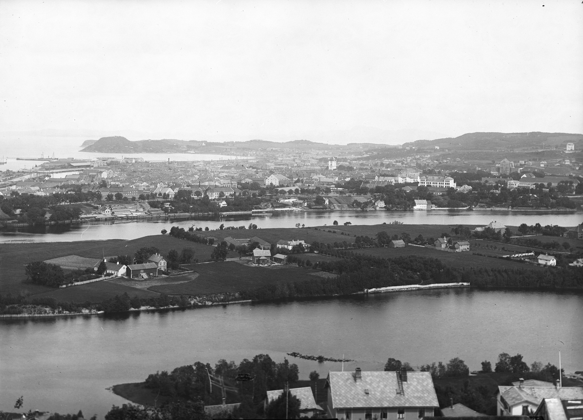 Axel Lindahl, Prot: Trondhjem. Panorama II