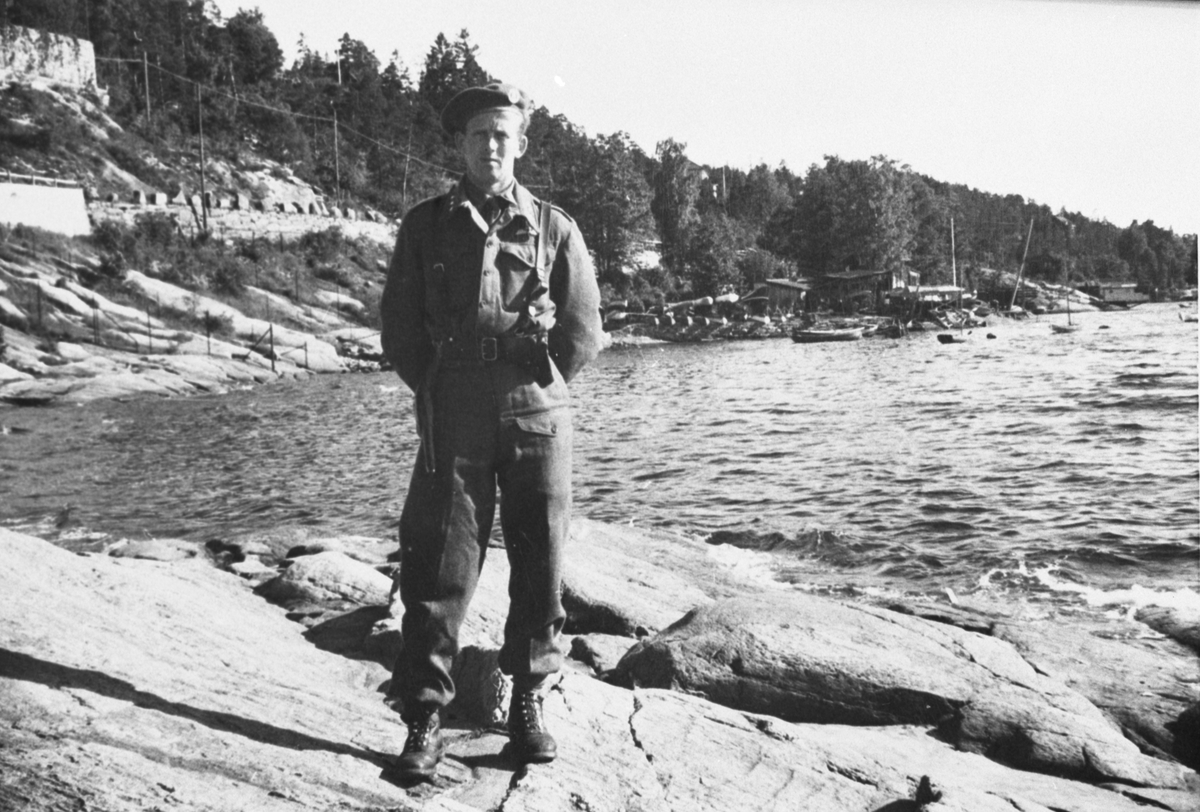 Oddvar Dobloug, Soldat