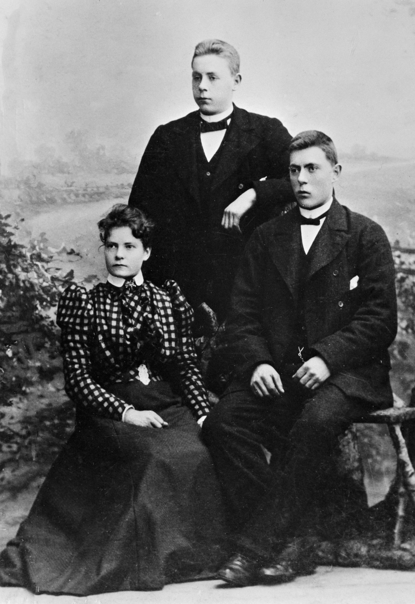 Anno Domkirkeodden, GRUPPE: 3 SØSKEN, RAGNA ILSETH, MARTIN ILSETH, JOHAN ILSETH