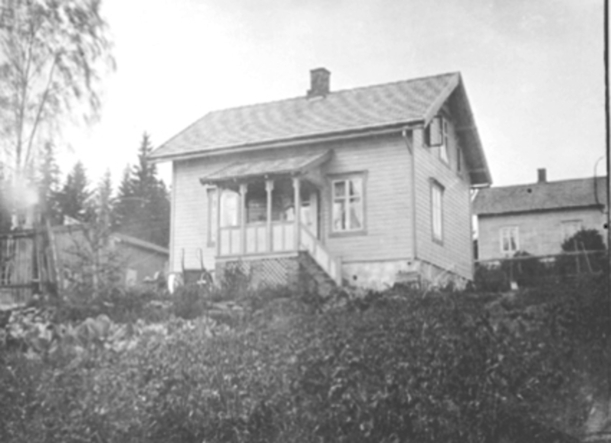 Anno Domkirkeodden, EKSTERIØR HUS PÅ MÆLUMSLØKKA ? ENEBOLIG