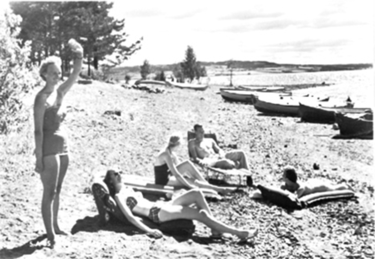 Anno Domkirkeodden, SOLTILBEDERE, PÅ BADESTRANDA, HAMAR CAMPINGPLASS