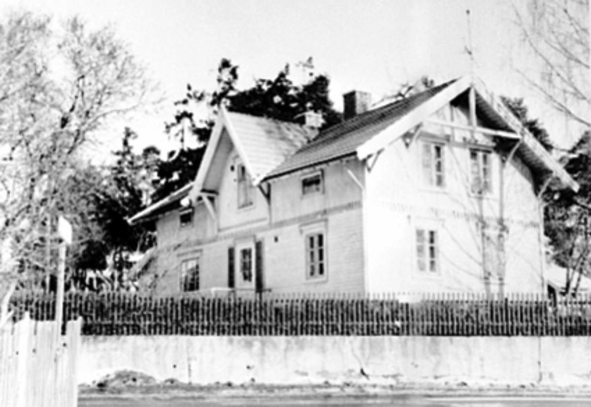 Anno Domkirkeodden, EKSTERIØR, ØSTREGATE 122
