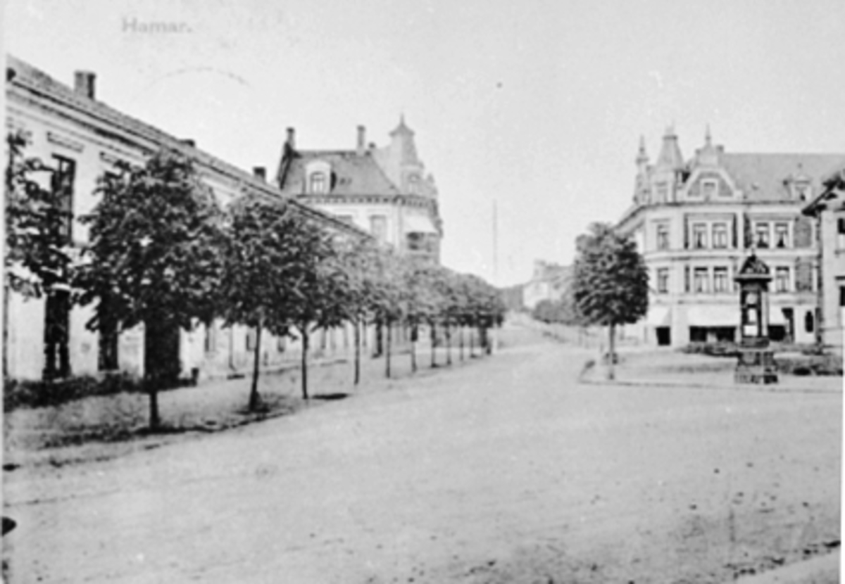Anno Domkirkeodden, JERNBANEPLASSEN, ANDRE STASJON