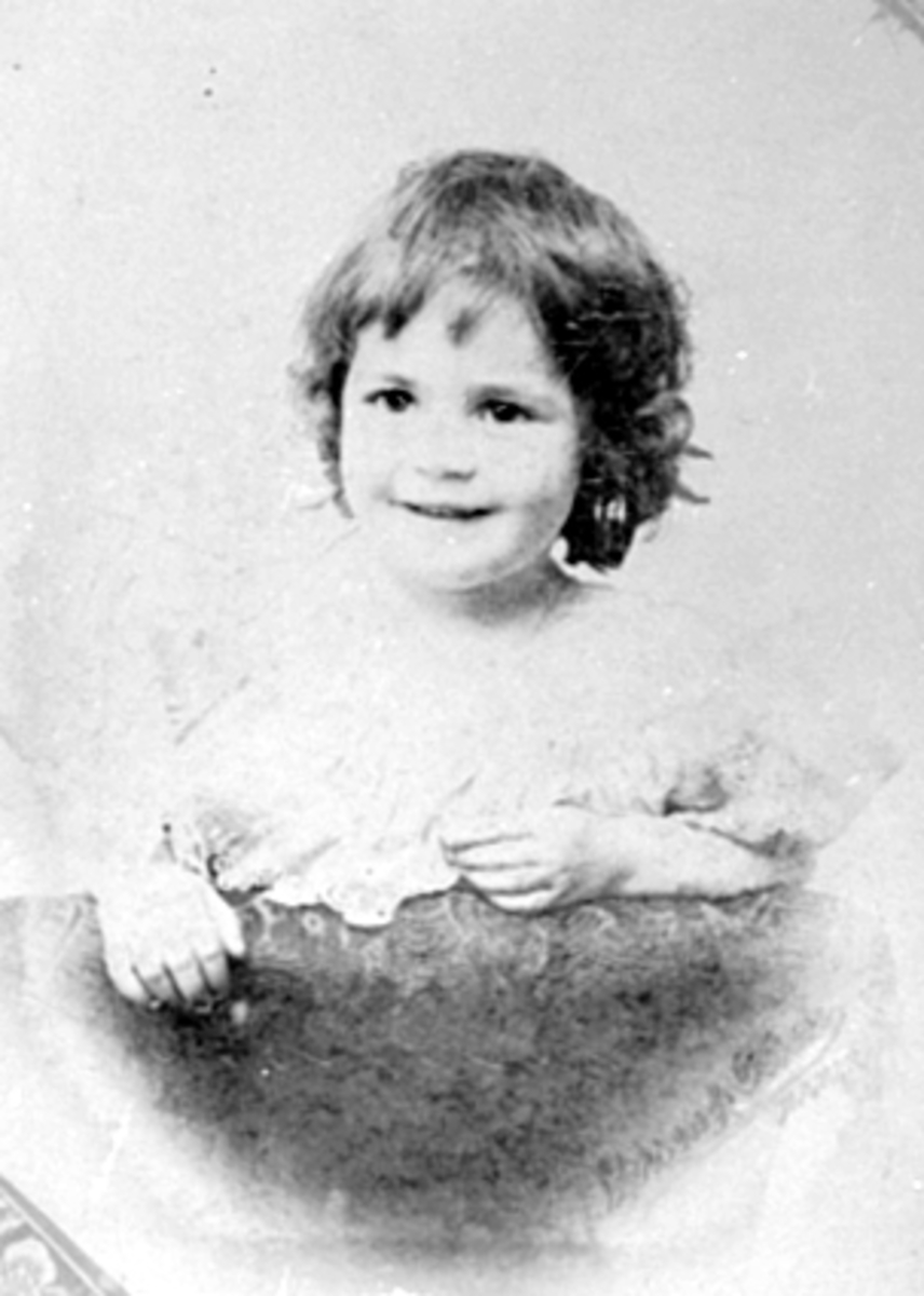 Anno Domkirkeodden, Portrett, barn. Thorbjørg Jørgensen f. Godager