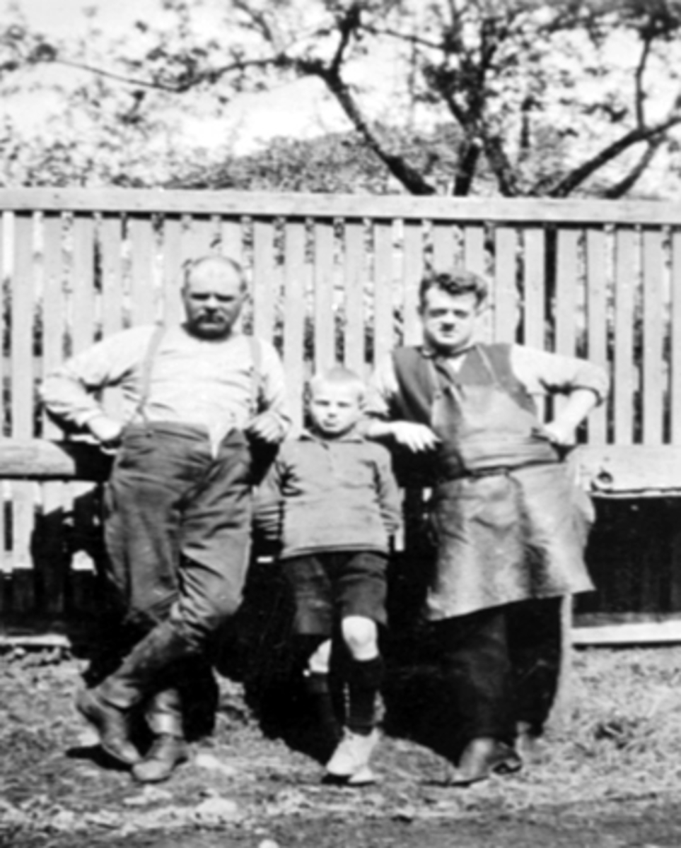Anno Domkirkeodden, SMED NICOLAI KORSLUND, JARLE KORSLUND, BØRRESEN, BAKGÅRD