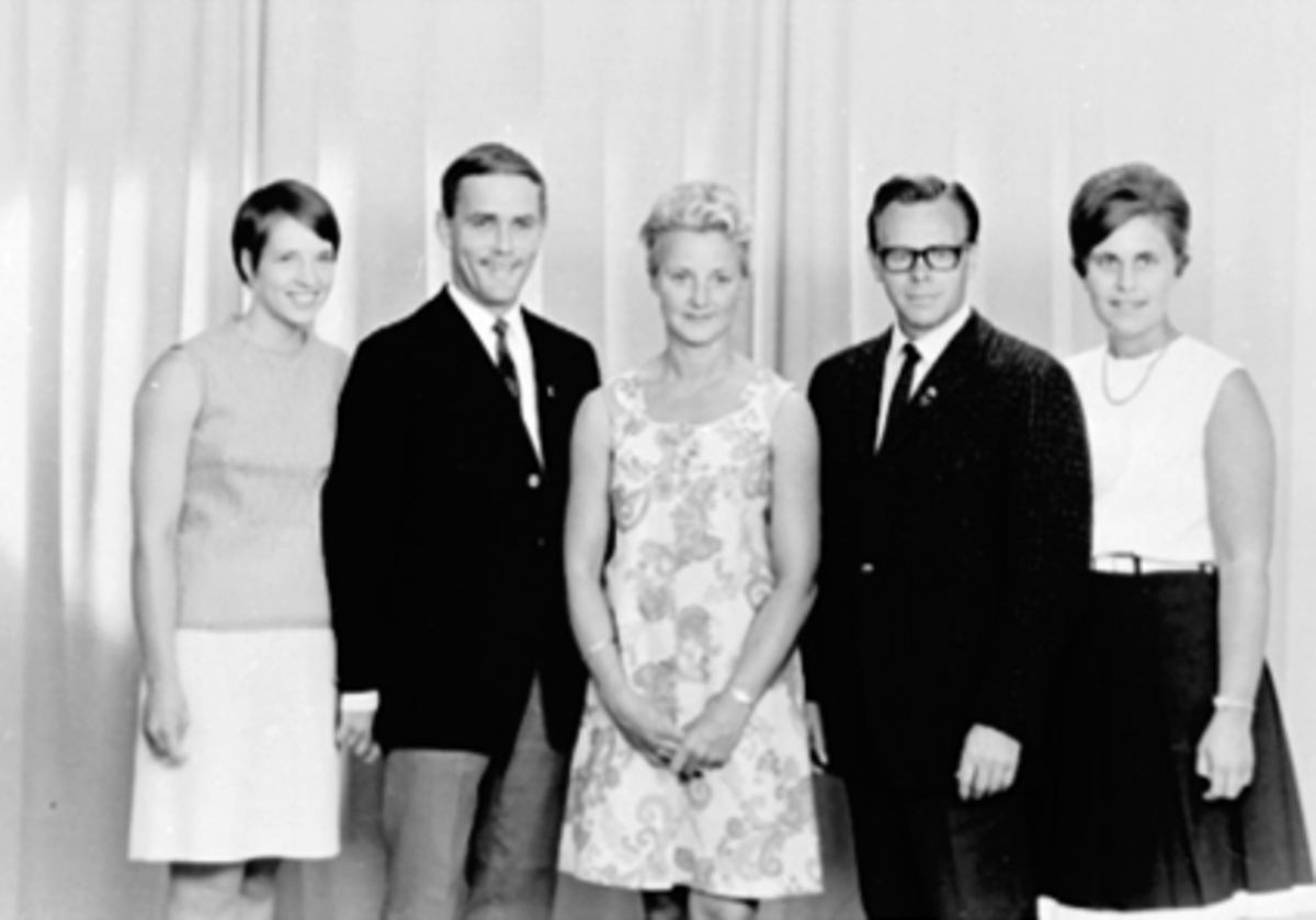 Anno Domkirkeodden, GRUPPE 5, HÅNDBALLGRUPPAS STYRE, HAM-KAMUten A. Ingvaldsen. v: Berit Hagen, Øivind Bolstad, Ruth Hald, Odd Wold, HildegunnFlermoen.