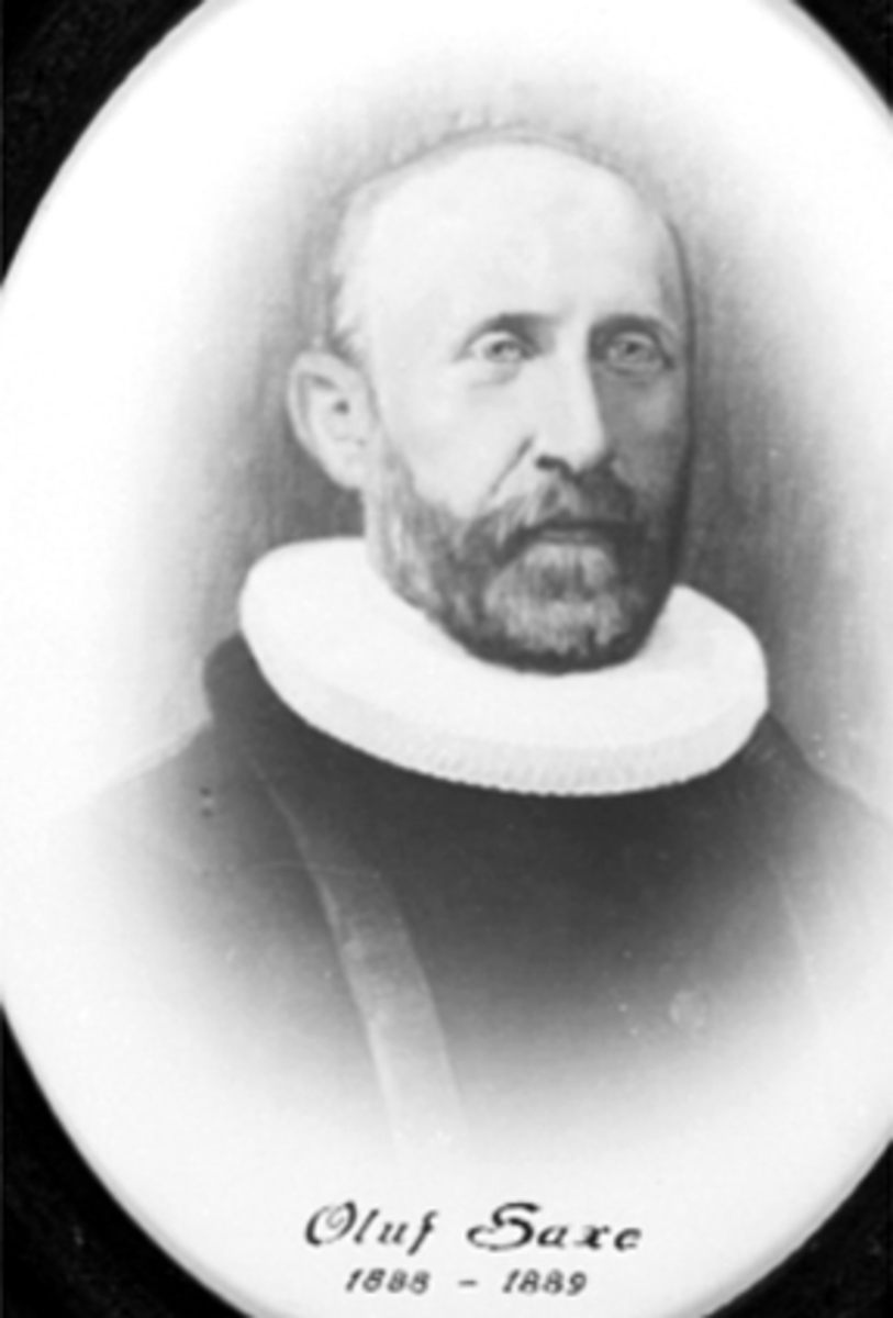 Anno Domkirkeodden, PORTRETT OLUF SAXE, PRESTPrest på Hamar fra 1888 til 1889.