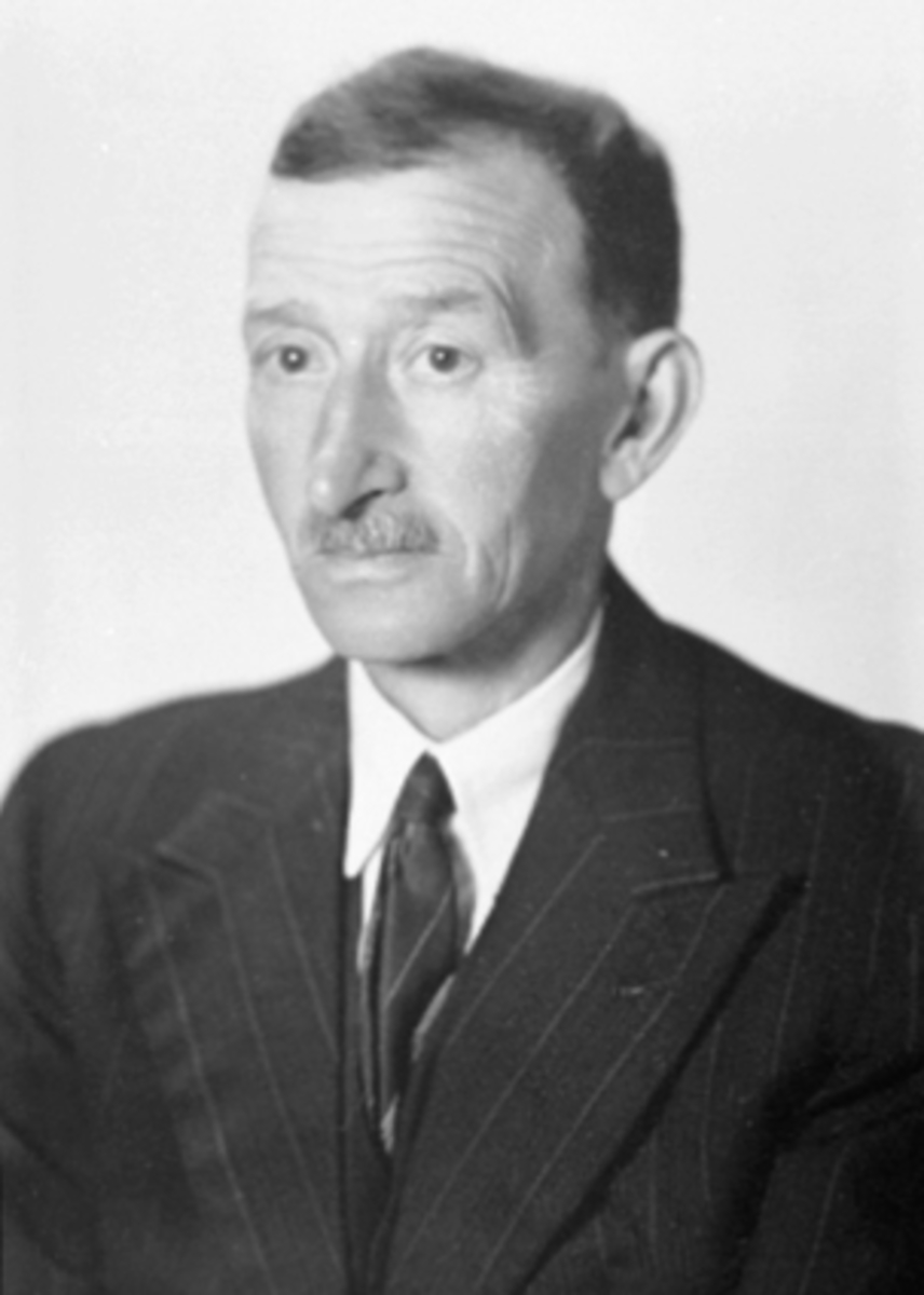 Anno Domkirkeodden, PORTRETT ANDREAS KARLSEN 1864 - 1948, FORMANN OG HØVELMESTER PÅ NORDVIKEN BRUK