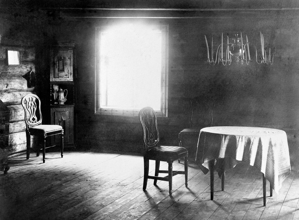 Anno Domkirkeodden, Grimsrudbygningen, interiør, salen, ca.1910. Hedmarksmuseet