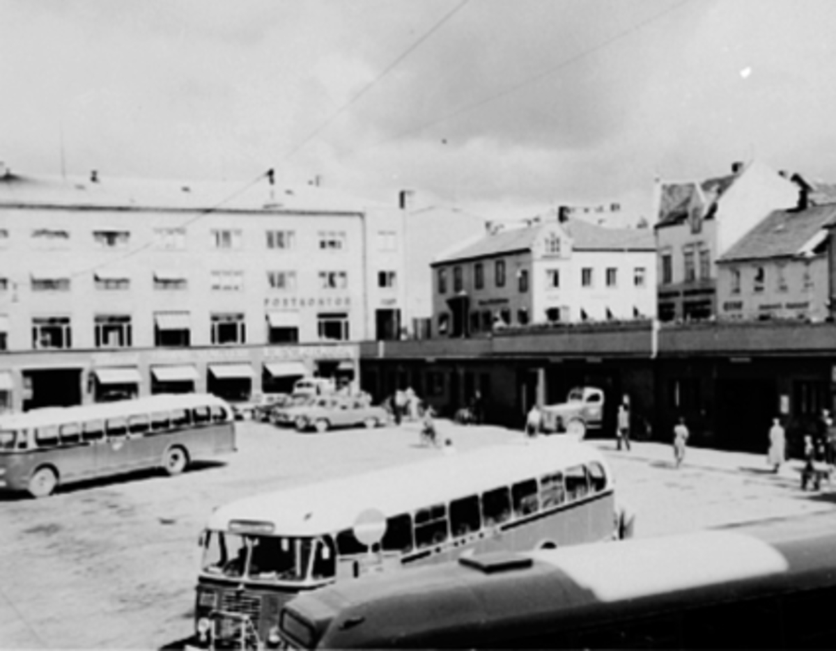 Anno Domkirkeodden, ØSTRE TORG, BUSSHOLDEPLASSEN, RUTEBILSTASJON, GRØNNEGATA 52, POSTHUSGÅRDEN, ARBEIDEERKAFEEN, RUTEBILTAKET.
