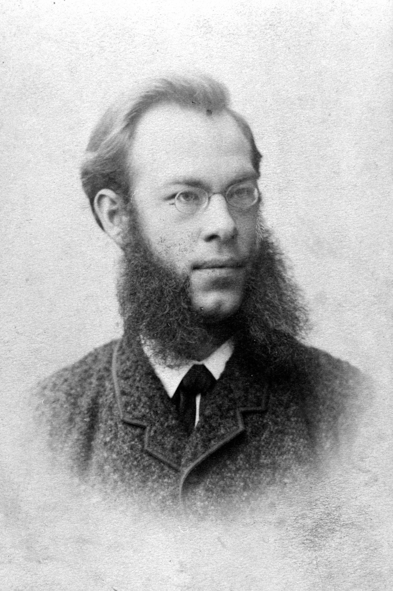 Anno Domkirkeodden, LÆRER ELIAS HOFGAARD (1856-1906), BESTYRER VED HAMAR DØVESKOLE FRA 1882 TIL 1906.